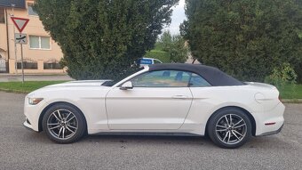 Ford Mustang Cabrio - 4