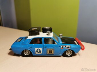 Corgi toys Hillman Hunter - 4