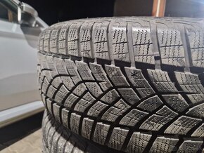 Sada pneu 215/60 r16 - 4