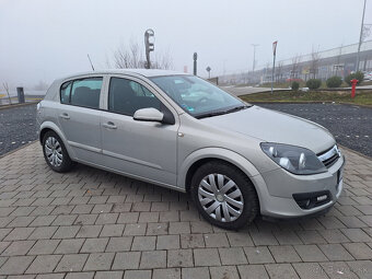 Predám Opel Astra 1.9 CDTi 120k A/T - 4