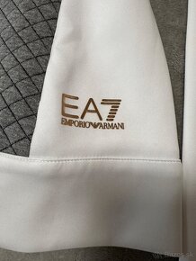 Krásna mikina s kamienkami zn. Emporio Armani originál - 4