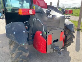 Predám teleskopicke nakladače Bobcat a Massey Ferguson - 4