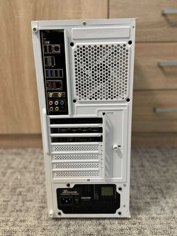 Herné PCčko Intel i5-14600KF, 64GB, RTX 4060, 512GB NvMe - 4