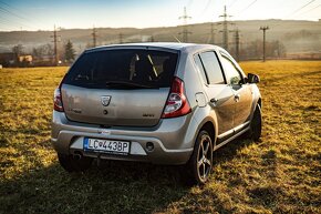 Dacia Sandero 2008 - 4