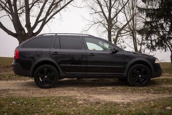 Škoda octavia combi 2 scout 2,0tdi 103kw 4x4 full výbava - 4