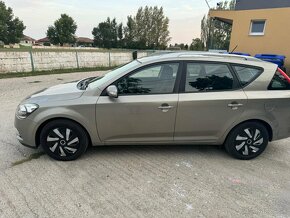 Kia Ceed 1,6 - 4