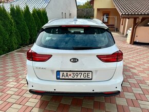 Kia Ceed SW 1.6 CRDi 100kw Vision Edition 7/2020 - 4