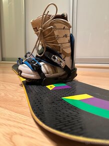 Burton snowboard s viazaním - 4