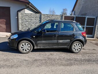 Predam havarovane Suzuki SX4 1.5 82kw - 4