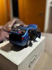 Vw polo 9N3 variant 1:18 - 4