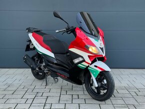 Piaggio Gilera Nexus 300 - 4