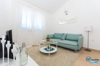 Trogir, Čiovo – zariadený apartmán s výhľadom na more - 4