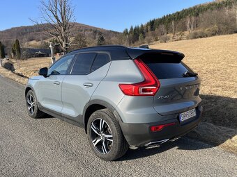 Volvo XC40 R-design D3 - 4