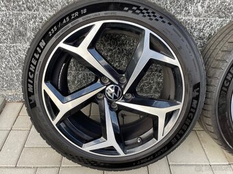 VW Bonneville 5x112 R18 ET44 - 4