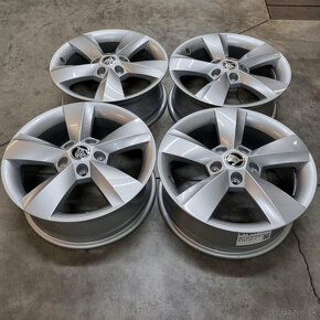 Originál ŠKODA KAROQ disky 5x112 R16 ET43 - 4