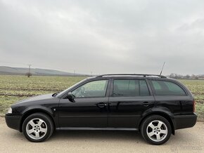 Škoda Octavia 1.8T 4x4 Swiss Ice Hockey - 4