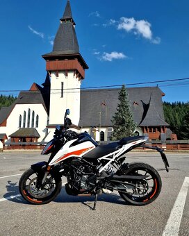 KTM 390 Duke 2022 - 4