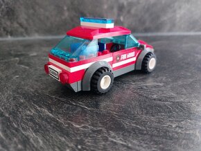 LEGO City 60001 - Auto veliteľa hasičov - 4