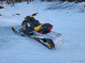 Snežný skúter  ski doo mxz600 - 4