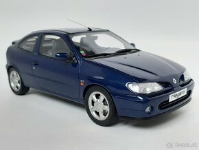 1:18 - Renault Megane Mk.I Coupe (1999) - OttOmobile - 1:18 - 4