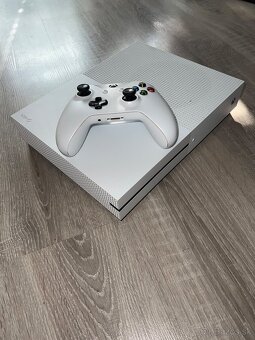 Xbox one s - 4