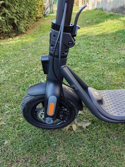 Ninebot KickScooter F2 E by Segway - 4