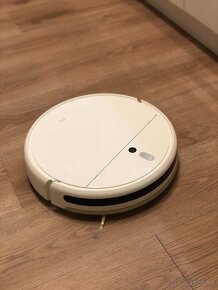 XIAOMI MI ROBOT VACUUM - 4