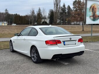 BMW E92 330D, manuál 6st, zadný náhon, full výbava - 4