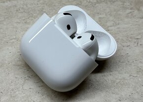 Apple AirPods 4 ANC - 4