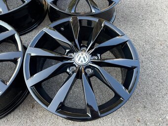 ORIGINAL VW GOLF 7 DISKY 5x112 R17 BLACK - 4