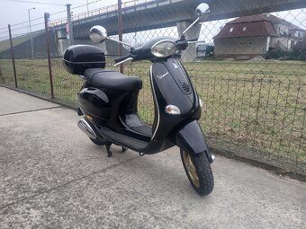 Piaggio Vespa 125 ET4 - 4