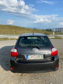 Toyota auris 1.6 valvematic 2012 - 4