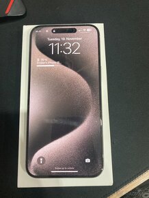 iPhone 15 Pro Max 256GB - 4