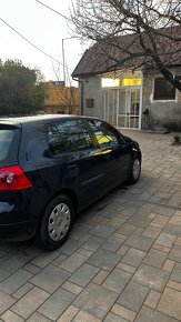 VW Golf 5 - 4