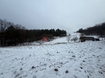 Stavebný pozemok na chatu v srdci prírody s inžinierskymi si - 4