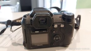 FinePix S5500 - 4