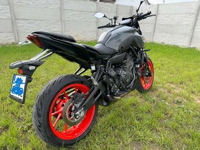 Yamaha MT07 2021 - 4