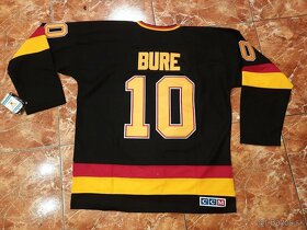 Pavel Bure - Vancouer Canucks - 4