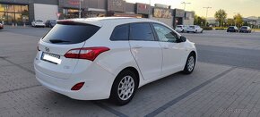 Hyundai i30 1.6crdi 81kw - 4