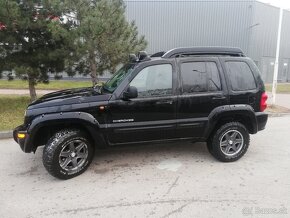 Jeep cherokee kJ - 4