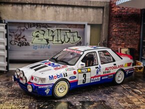 Ford Sierra Cosworth 1:18 Ottomobile - 4