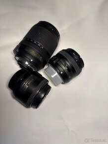 Nikon D3500, 35mm,50mm, 18-140mm - 4