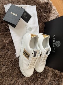 Sneakersy / tenisky zn. VERSACE 39,5 - 4