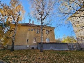 Výnimočná ponuka rodinného domu - vily v centre mesta LM - 4