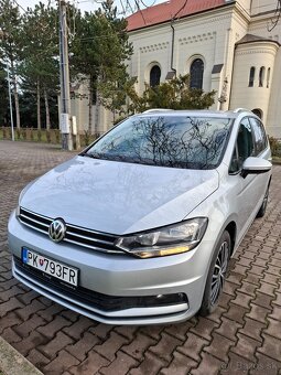 Volkswagen Touran 7 miestny - 4