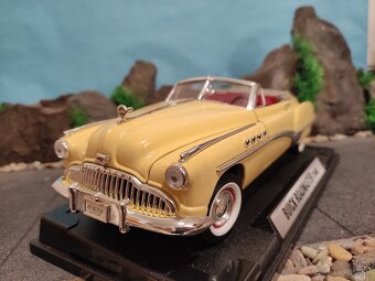 prodám model 1:18 buick roadmaster 1949 - 4