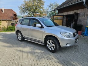 Predám Toyota Rav4 - 4