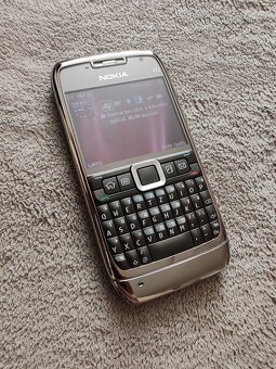 Nokia E71 - RETRO - 4