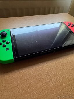 Predám Nintendo Switch OLED - 4