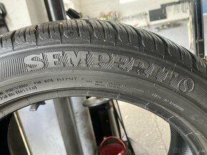 Zimné pneu 2 Ks 225/50R17 viem aj prezuť - 4